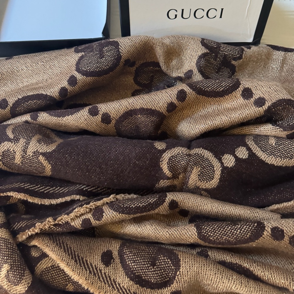 Gucci Tan and Dark Brown scarf